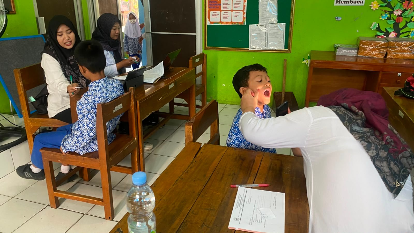 Bulan Imunisasi Anak Sekolah (BIAS) di SD Negeri 2 Wijirejo